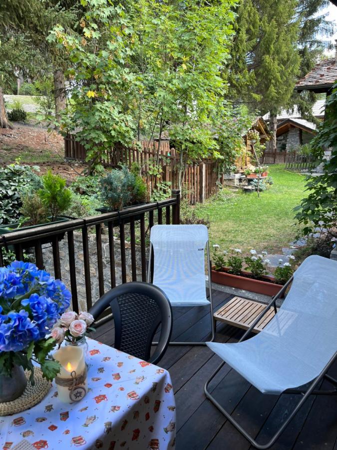 Chalet Blanc "Le Flocon" Courmayeur Exteriör bild